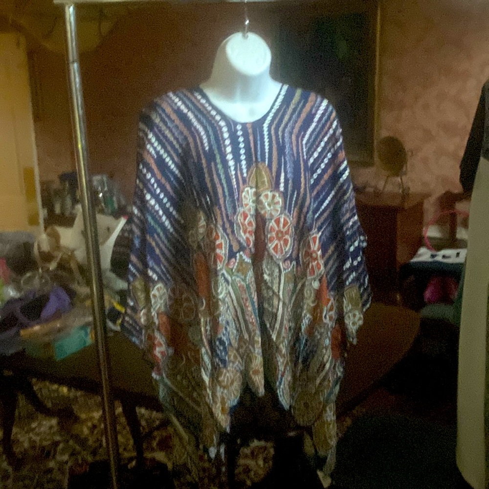 Poncho cover up. Lightweight. Great beachwear. 100% Viscose